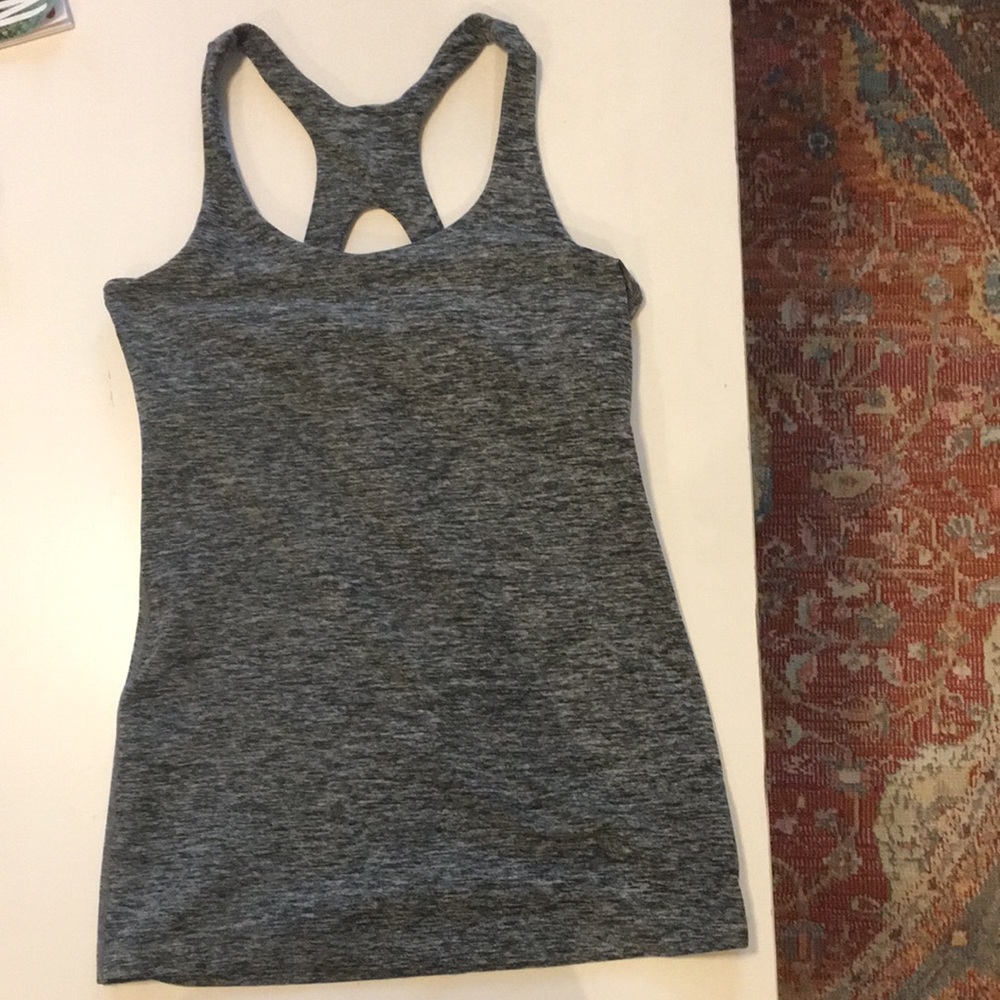Beyond Yoga 🧘‍♀️ tank top with shelf bra